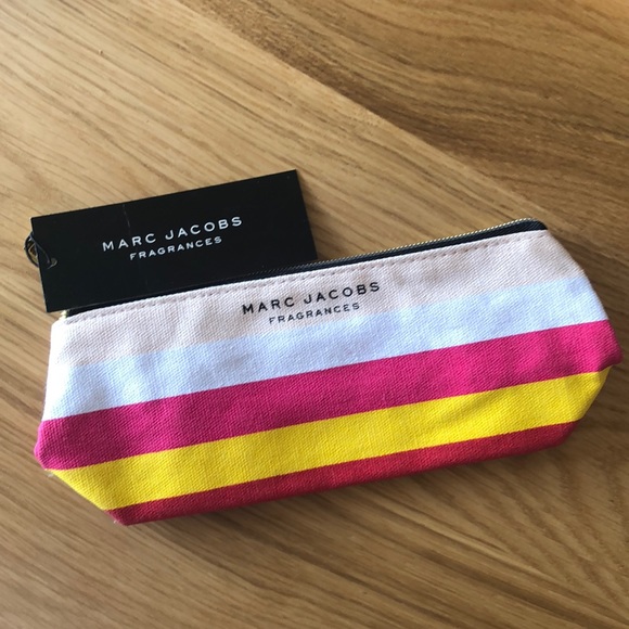 Marc By Marc Jacobs Bags 35 Marc Jacobs Makeup Bag Poshmark